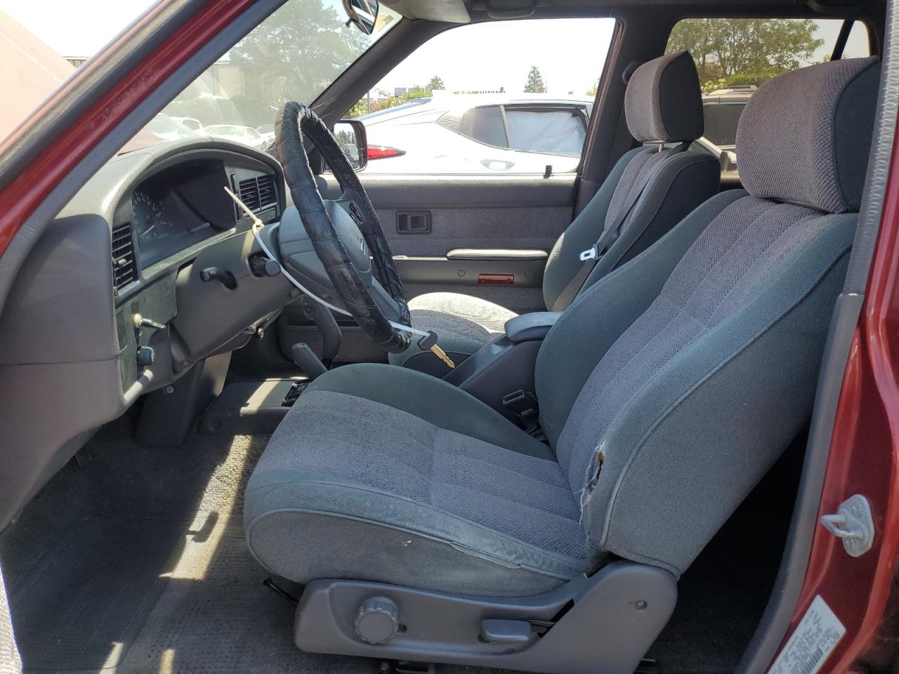 1990 Toyota 4Runner Vn39 Sr5 VIN: JT3VN39W1L0004082 Lot: 62357375