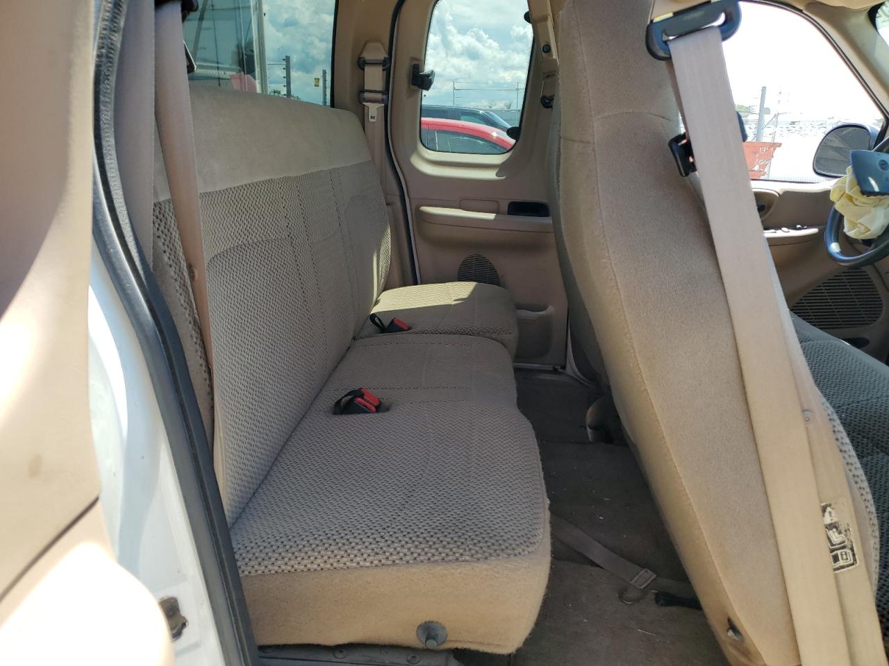 1999 Ford F150 VIN: 1FTRX18W7XNA99950 Lot: 62589385