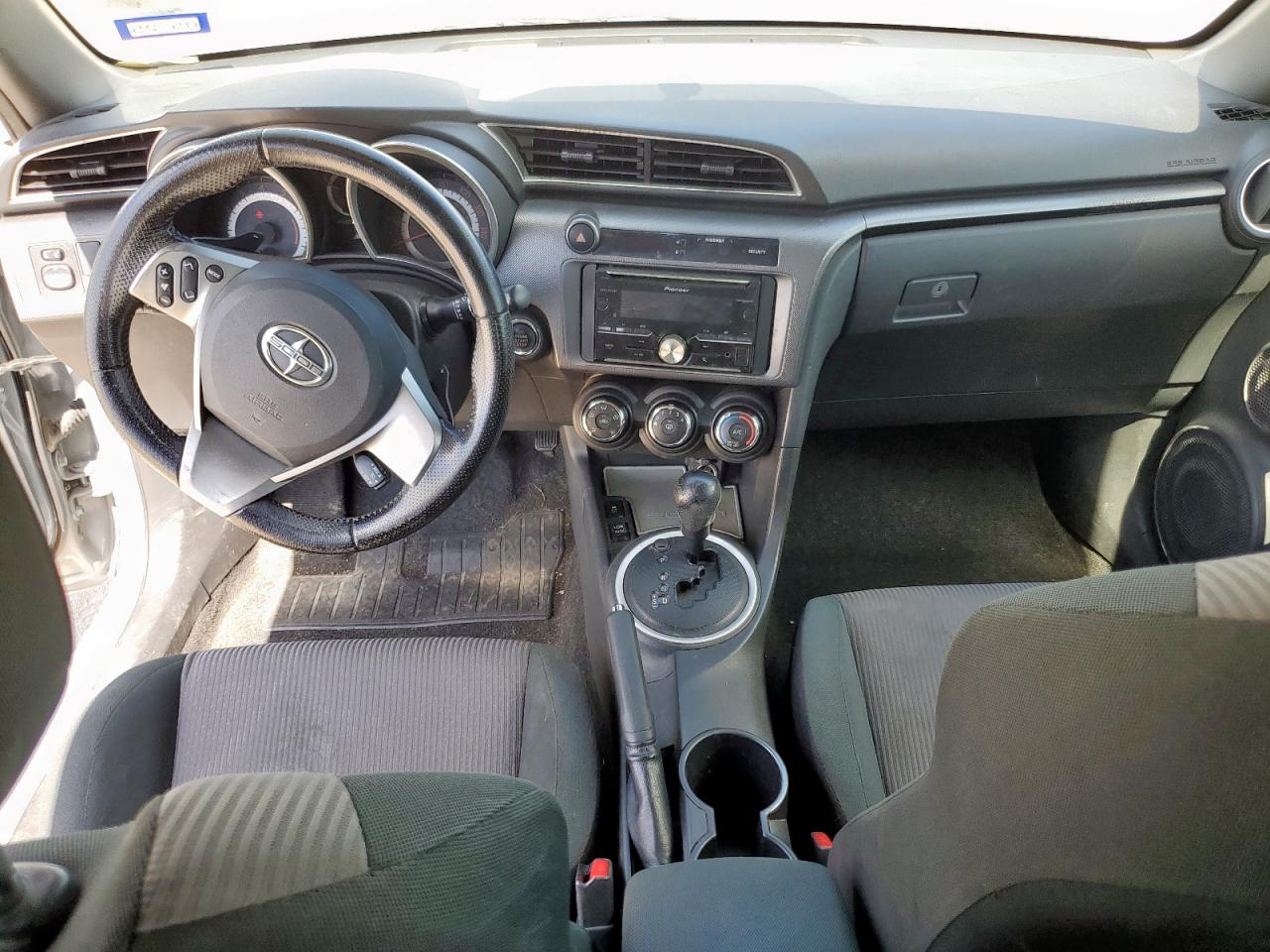 TOYOTA SCION 2016 VIN JTKJF5C7XGJ025249 photo 8