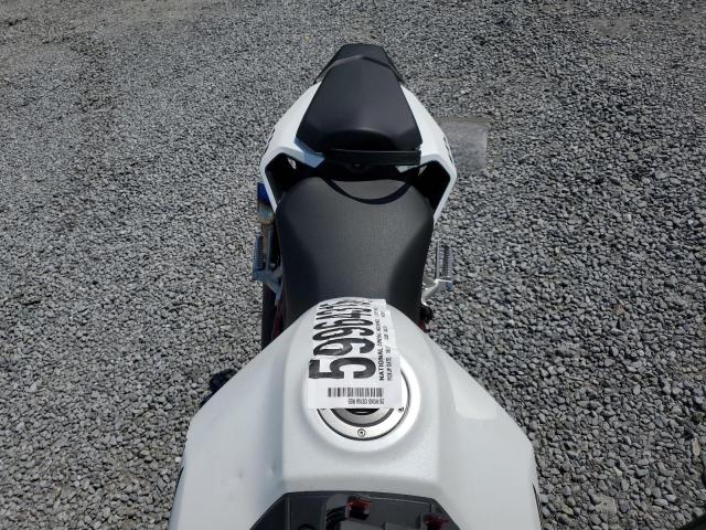 2025 HONDA CB750  