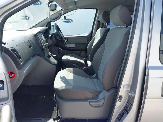 2012 HYUNDAI I800 STYLE