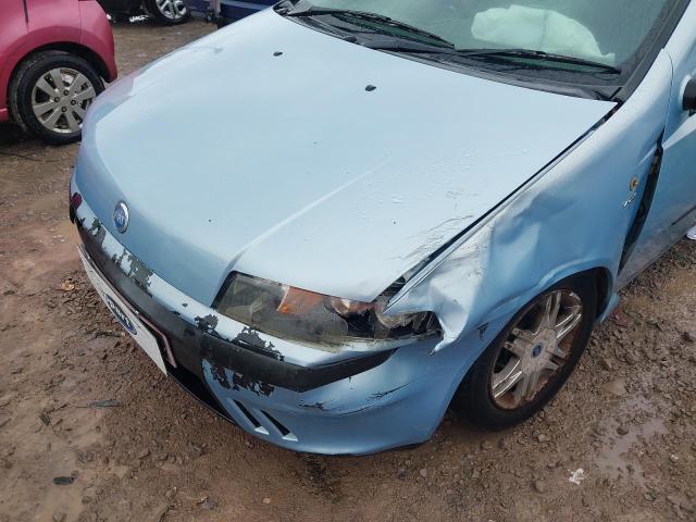 2003 FIAT PUNTO 5000
