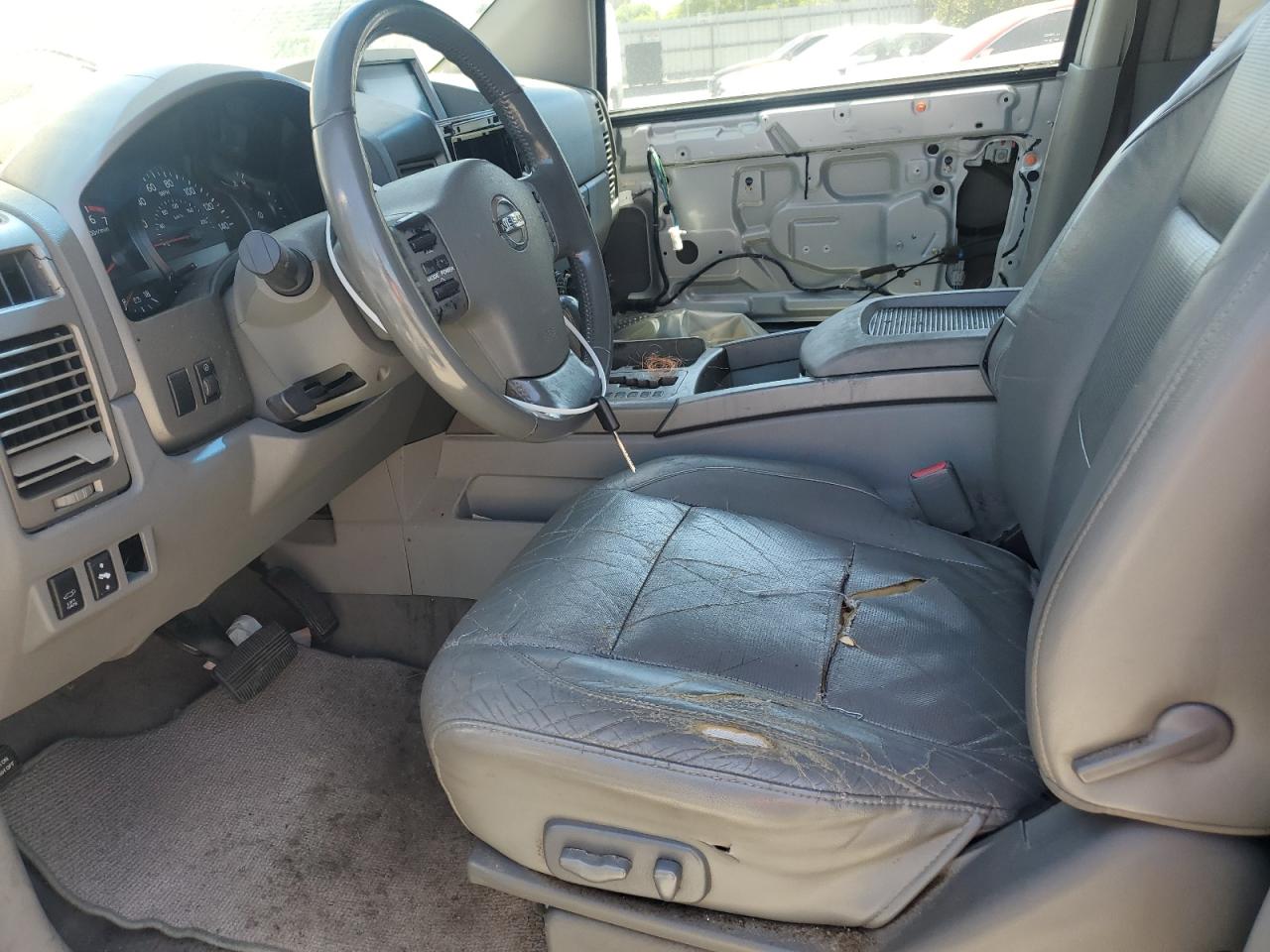 2004 Nissan Armada Se VIN: 5N1AA08B04N721060 Lot: 61192325