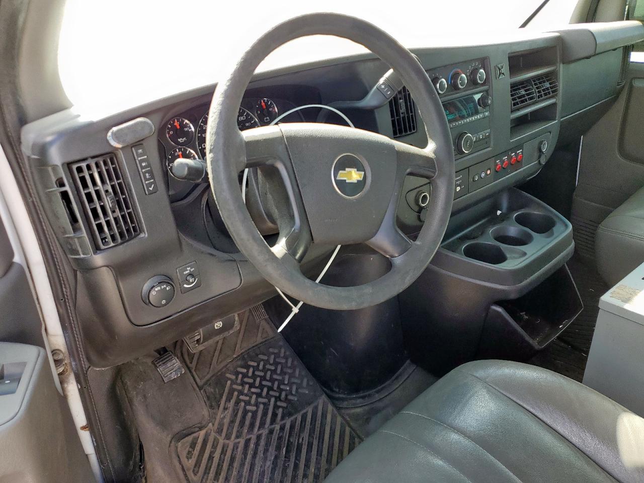 CHEVROLET EXPRESS 2015 VIN 1GCWGFCF2F1131622 фото 8