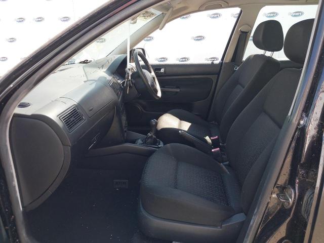 2003 VOLKSWAGEN GOLF S TDI