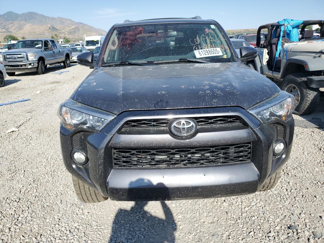 2017 Toyota 4Runner Sr5/Sr5 Premium VIN: JTEBU5JR5H5447098 Lot: 61288605