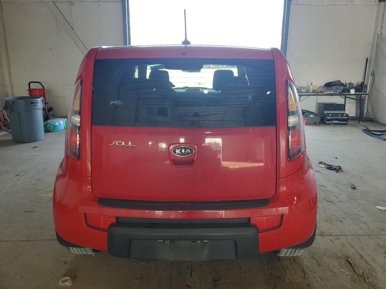 2011 Kia Soul + VIN: KNDJT2A24B7329351 Lot: 62263475