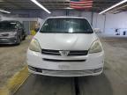 2004 Toyota Sienna Xle for Sale in Wheeling, IL - Side