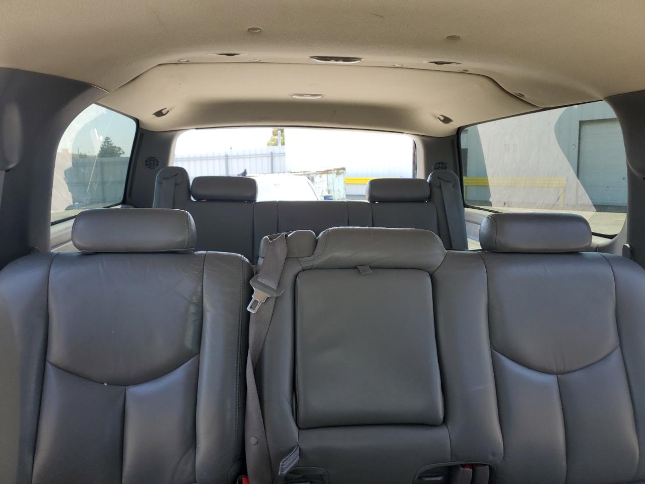 2003 Chevrolet Suburban K1500 VIN: 3GNFK16TX3G178890 Lot: 62189535
