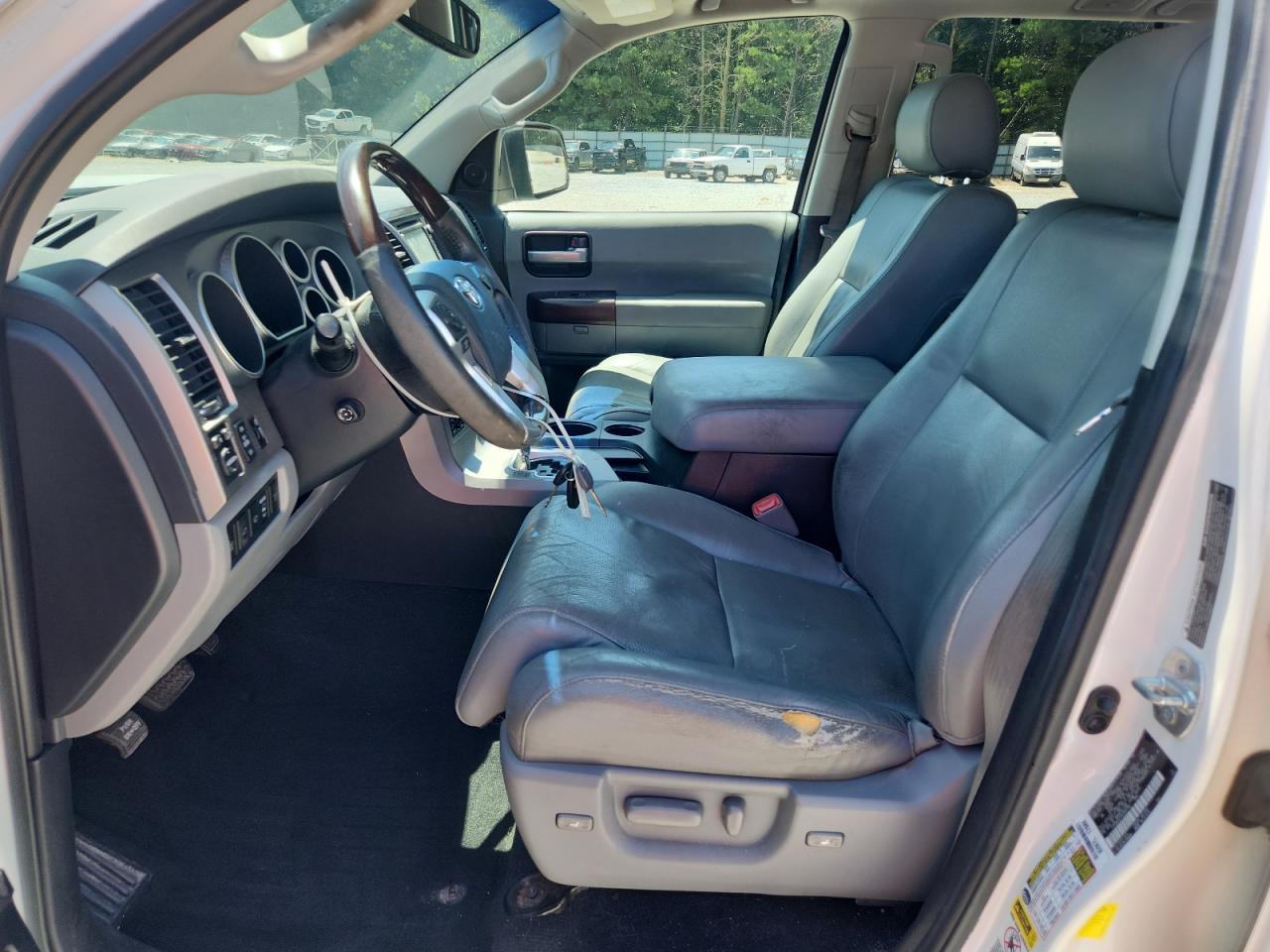 2014 Toyota Sequoia Platinum VIN: 5TDDW5G13ES097792 Lot: 62825405