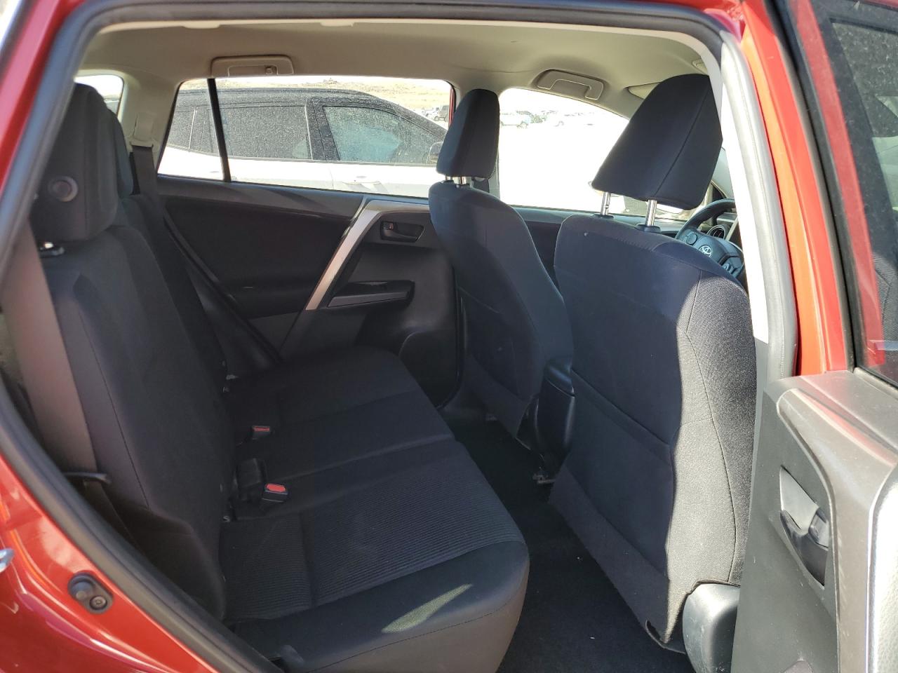 JTMBFREV1HJ134909 TOYOTA RAV4 2017