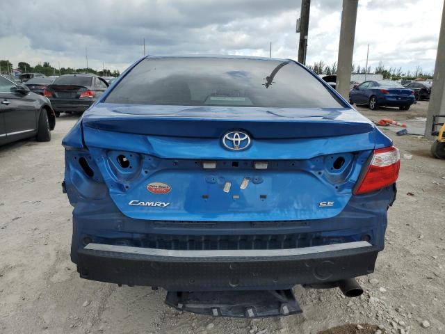  TOYOTA CAMRY 2017 Granatowy
