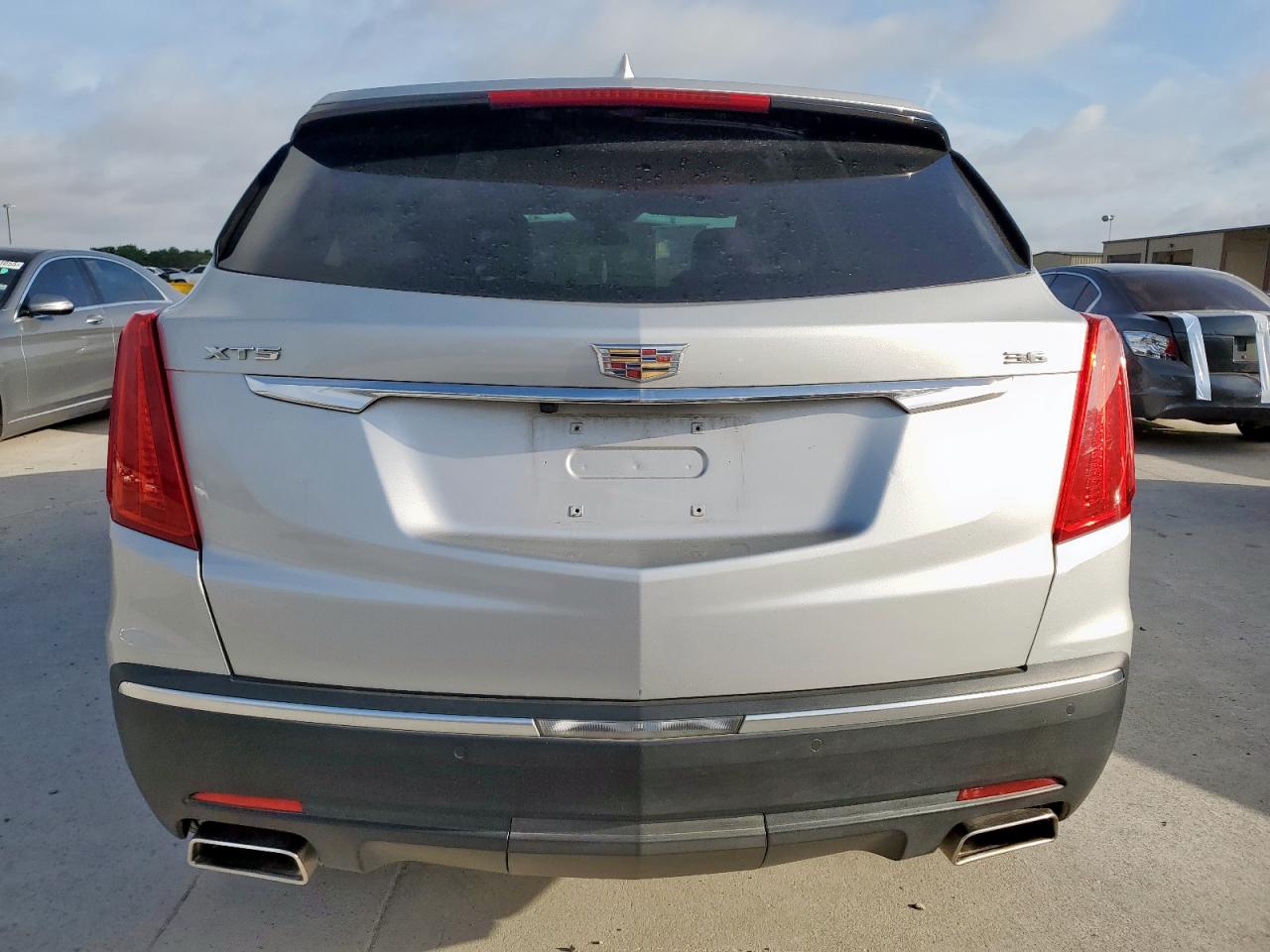 2017 Cadillac Xt5 Luxury VIN: 1GYKNBRS9HZ191221 Lot: 62086545