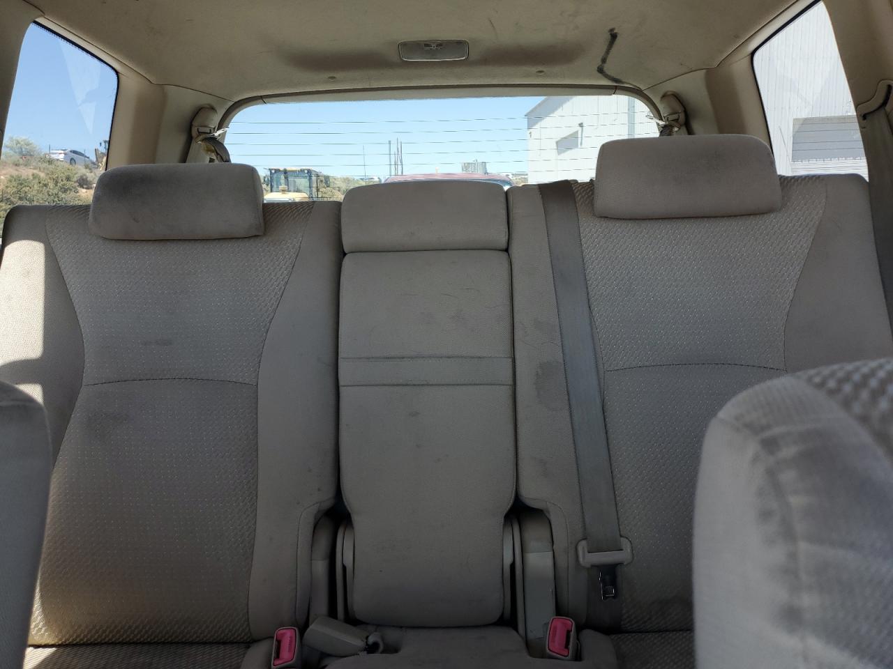 2004 Toyota Highlander Base VIN: JTEDP21A140036989 Lot: 61689775