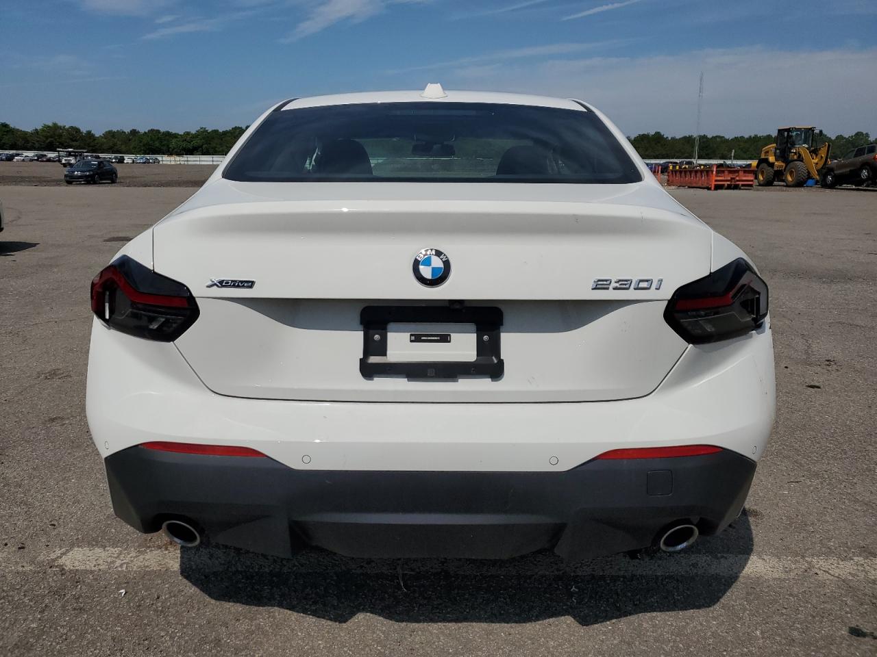 2025 BMW 230Xi VIN: 3MW33CM03S8E90472 Lot: 62705105