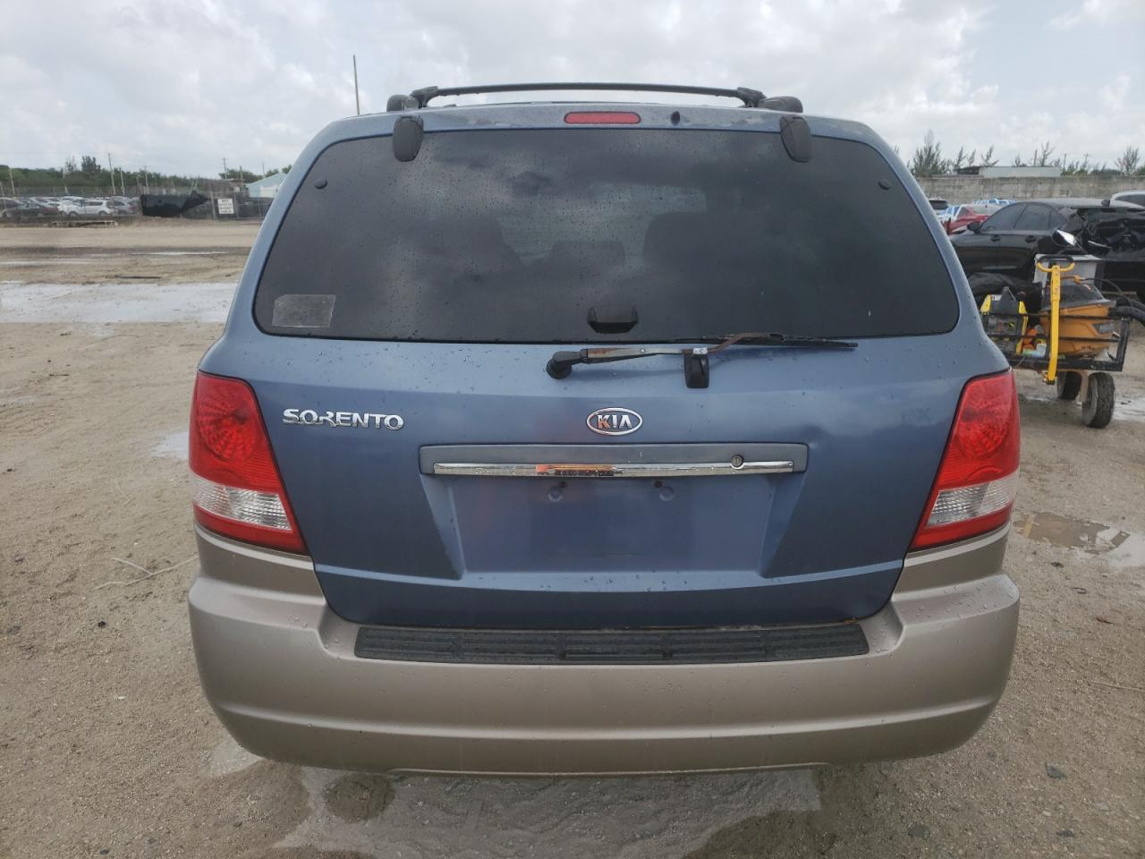 2005 Kia Sorento Ex VIN: KNDJD733555429569 Lot: 61785325