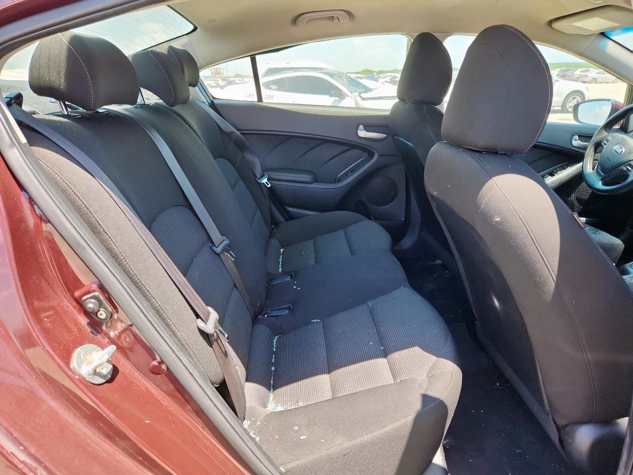 2017 Kia Forte Lx VIN: 3KPFK4A76HE049570 Lot: 63087135