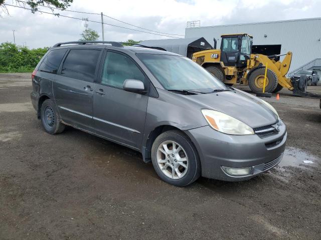 2004 TOYOTA SIENNA XLE  