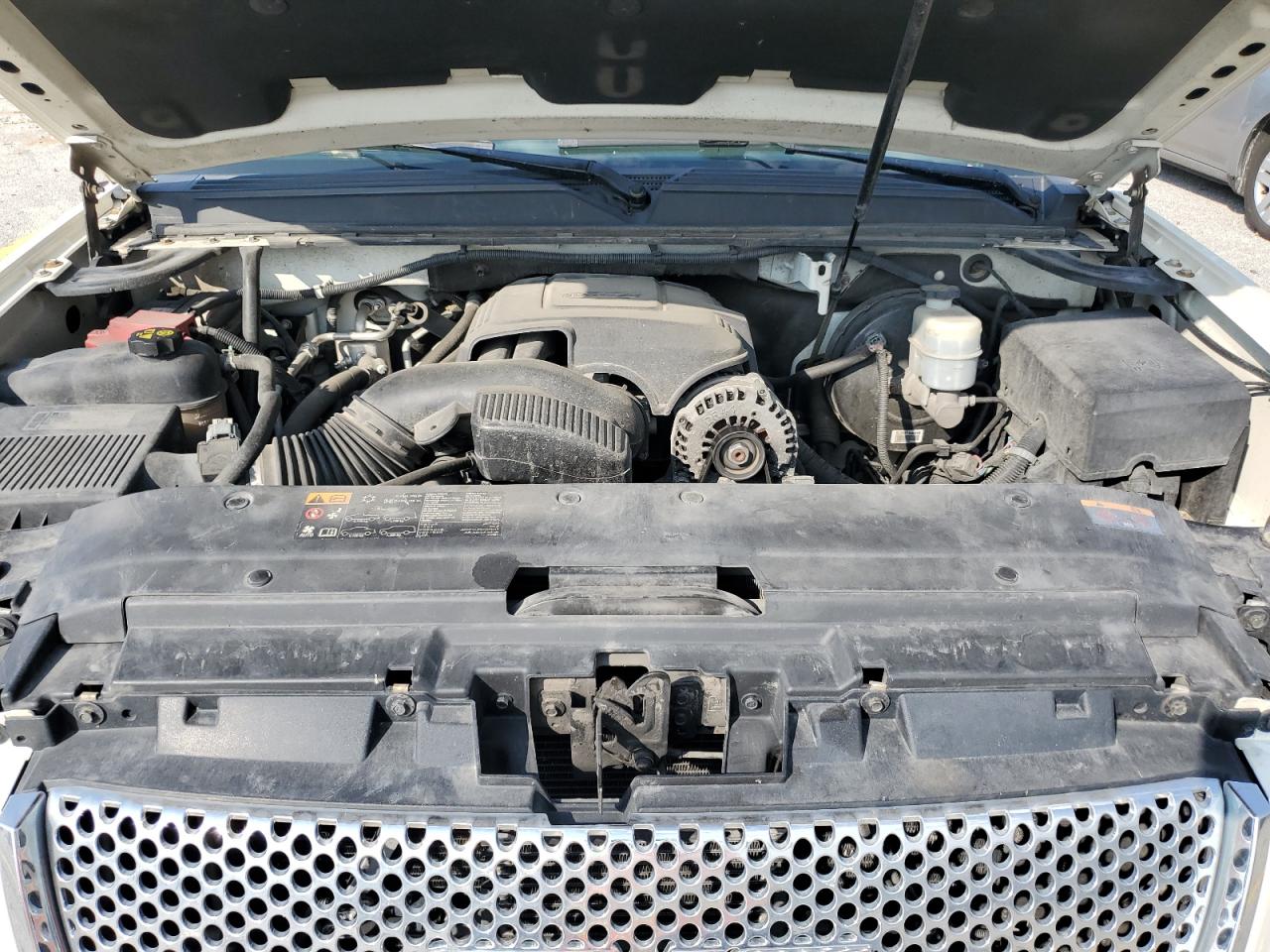 2011 GMC Yukon Denali VIN: 1GKS2EEF3BR326245 Lot: 60188435