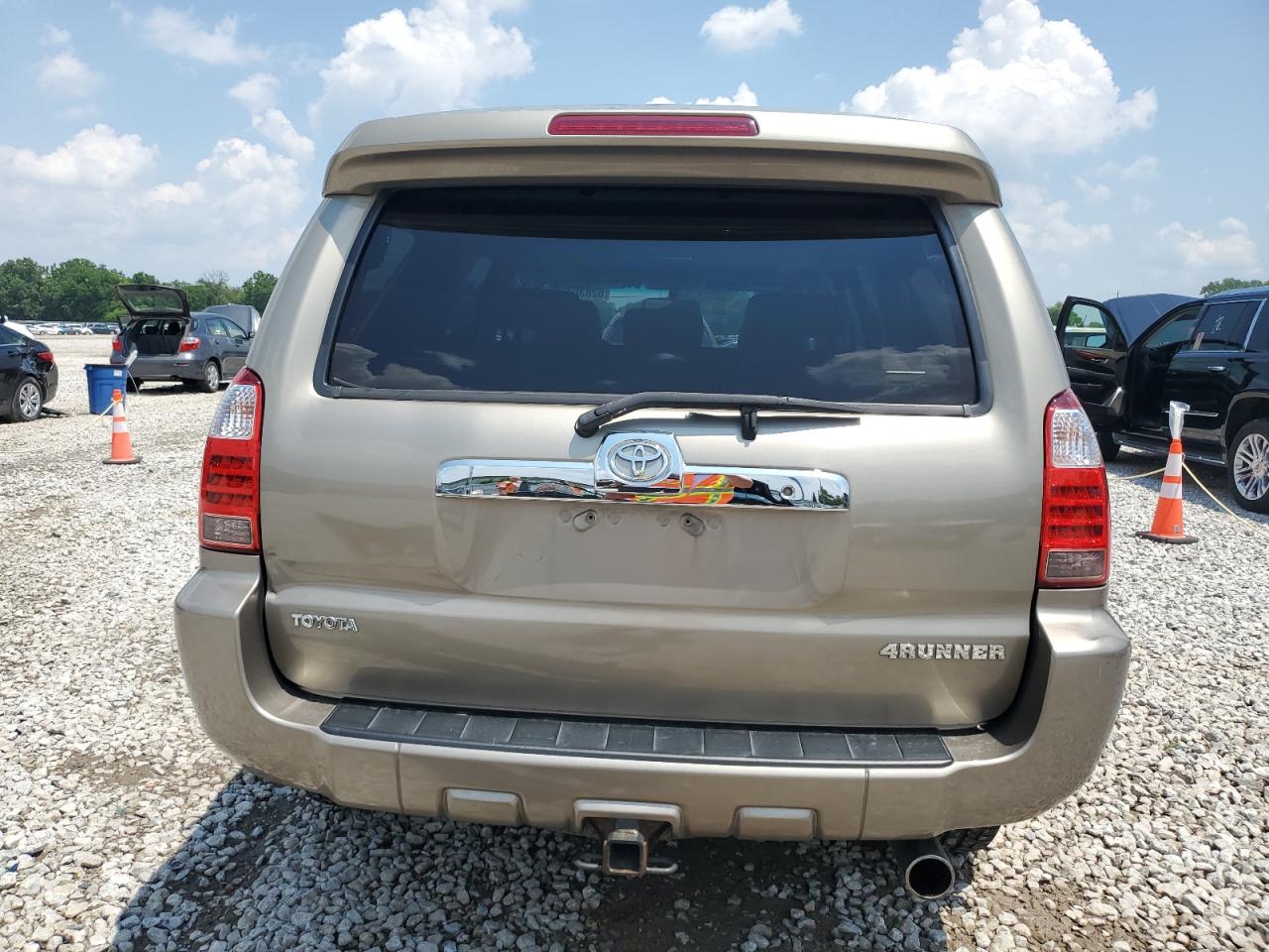 2008 Toyota 4Runner Sr5 VIN: JTEBU14R28K008088 Lot: 62836775