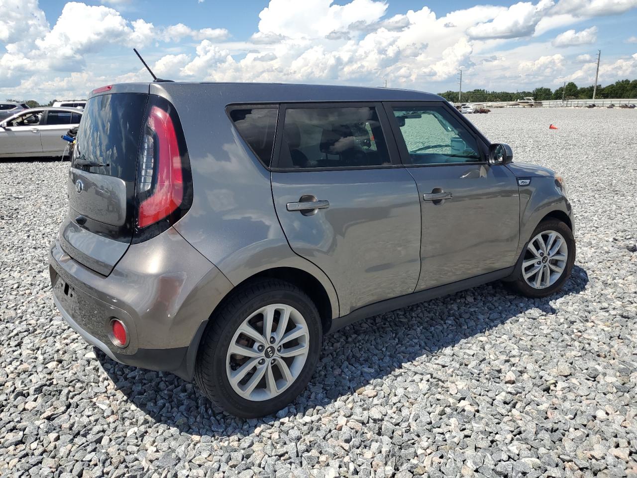 KIA SOUL 2018 VIN KNDJP3A53J7575469 photo 3