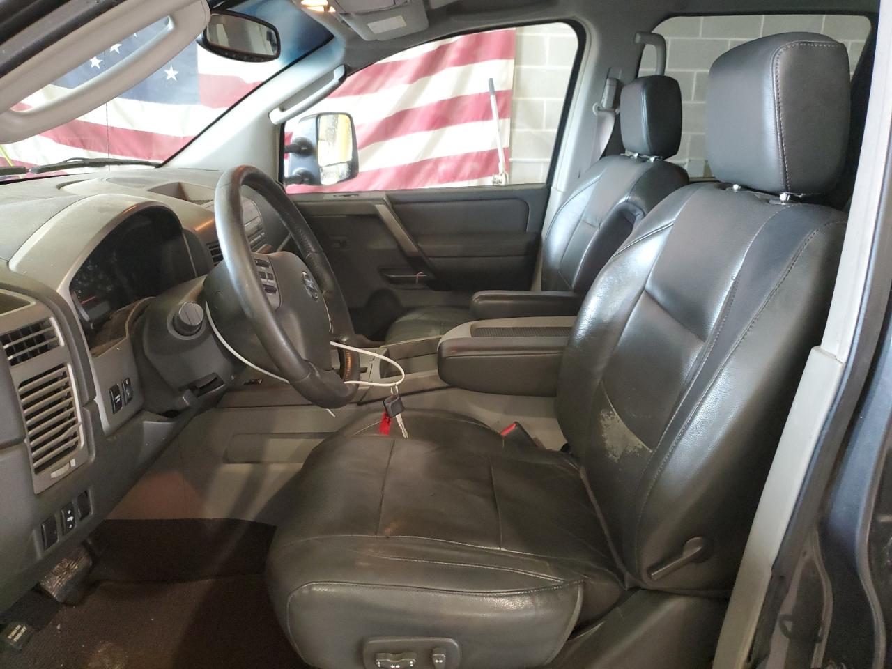 2004 Nissan Titan Xe VIN: 1N6AA07BX4N556430 Lot: 61120275