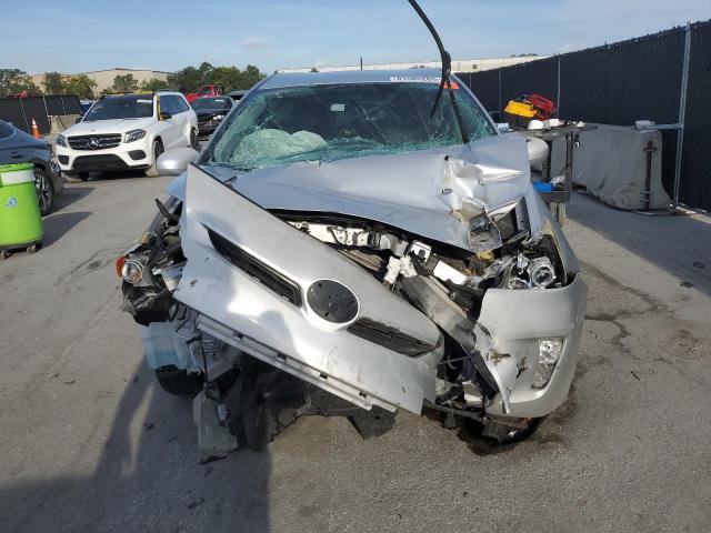  TOYOTA PRIUS 2014 Srebrny