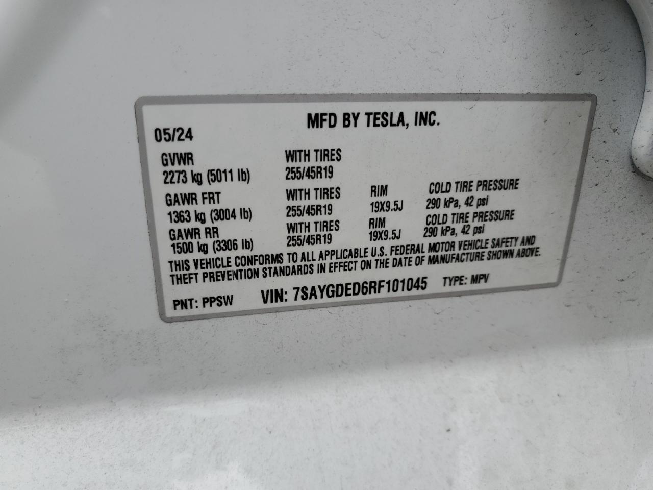 2024 Tesla Model Y VIN: 7SAYGDED6RF101045 Lot: 60907975