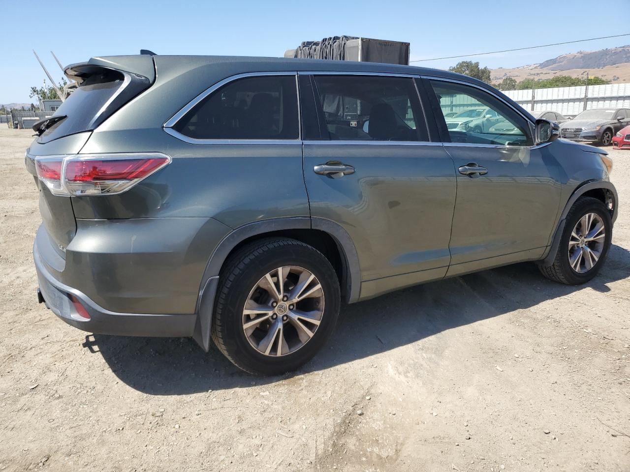 TOYOTA HIGHLANDER 2015 VIN 5TDBKRFHXFS103274 фото 3