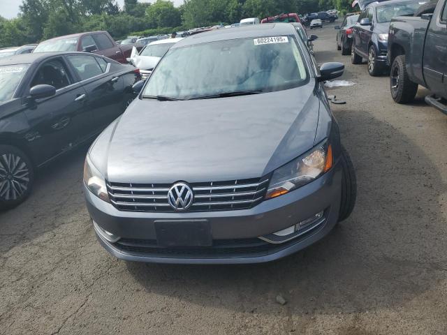 Sedans VOLKSWAGEN PASSAT 2015 Gray