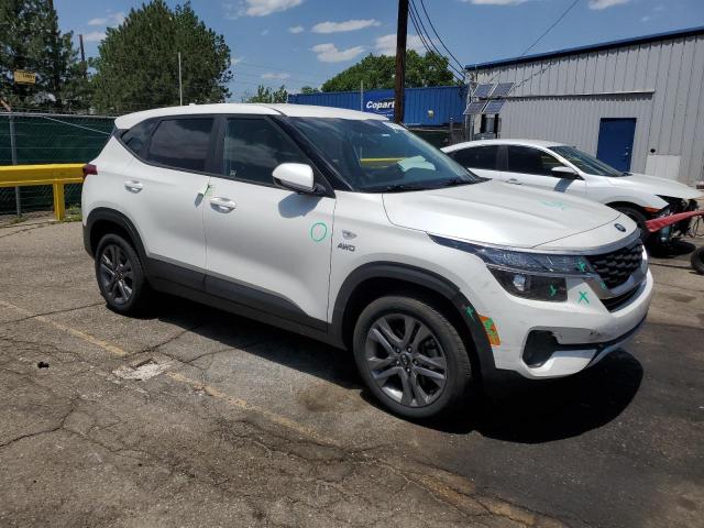  KIA SELTOS 2021 Белы