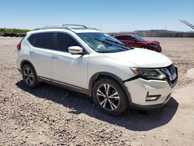  NISSAN ROGUE 2017 Белы