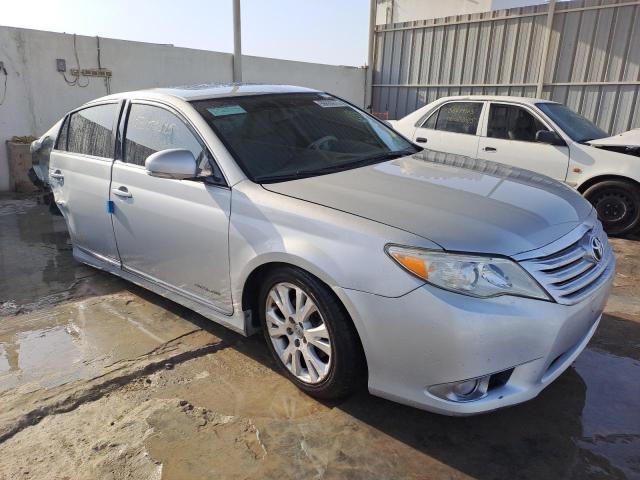 4T1BK3DB4BU424580 - 2001 Toyota Avalon - #undefined