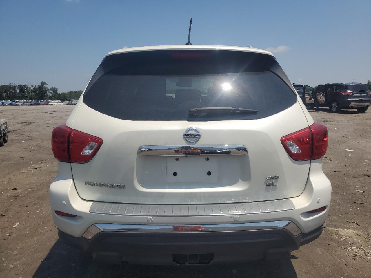 NISSAN PATHFINDER 2017 VIN 5N1DR2MM8HC655528 zdjęcie 6