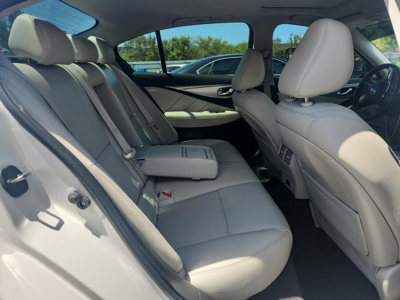 2022 Infiniti Q50 Luxe VIN: JN1EV7BP2NM311796 Lot: 62382885