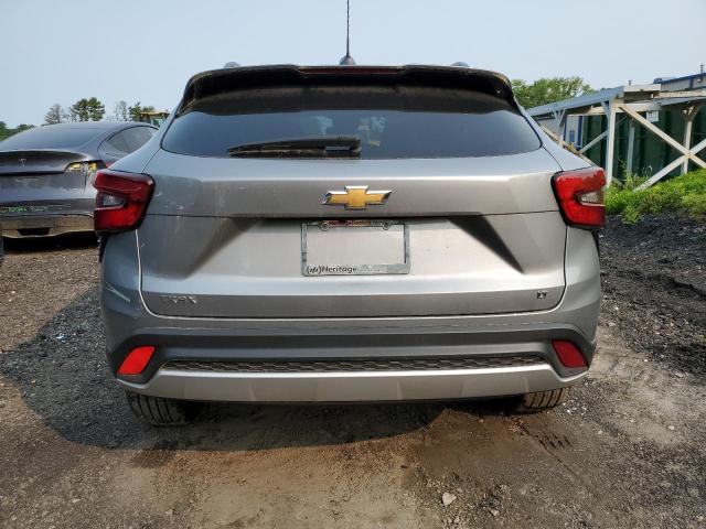  CHEVROLET TRAX 2024 Серебристый