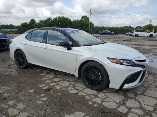  TOYOTA CAMRY 2024 Белы