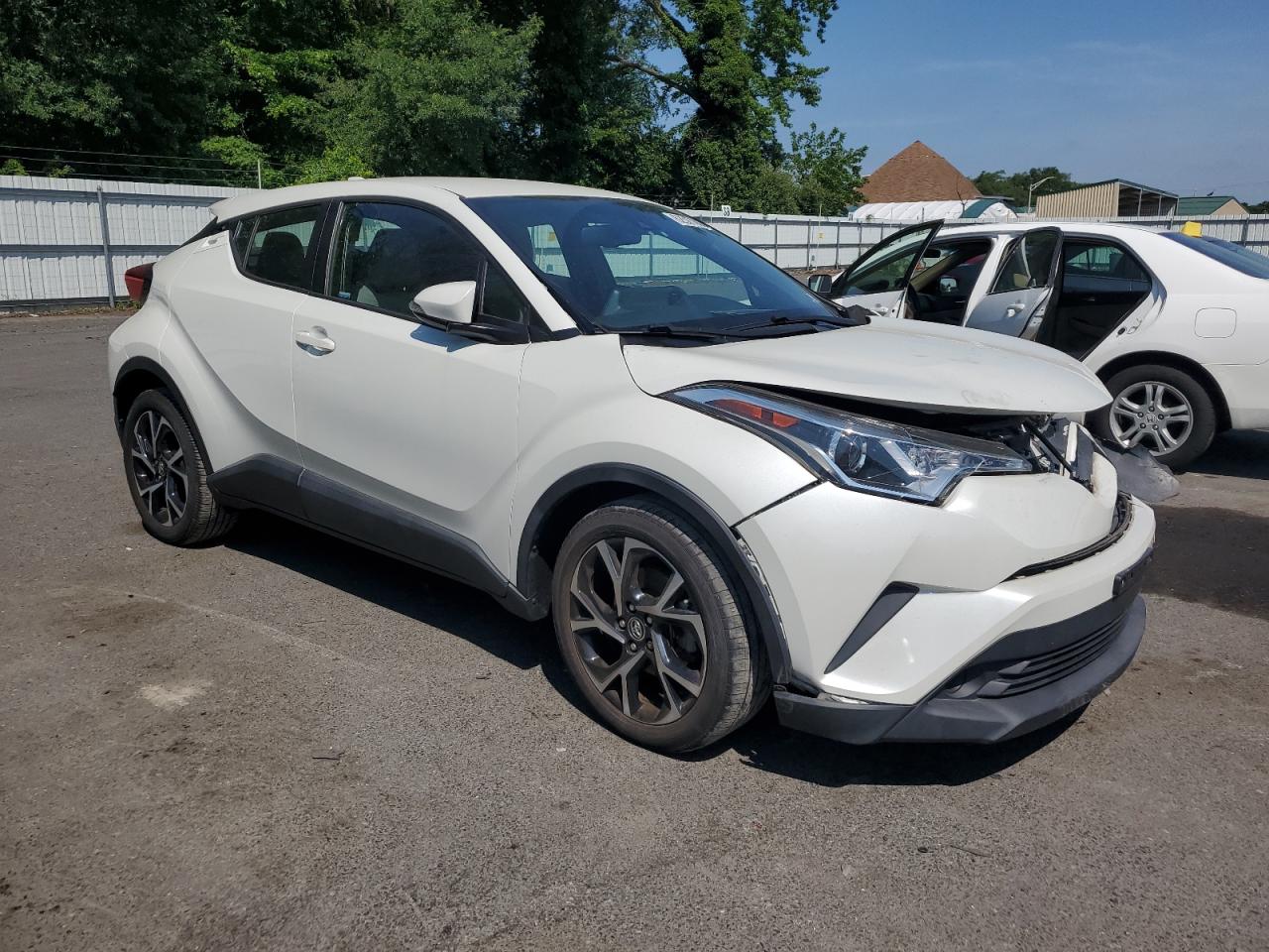 TOYOTA C-HR 2019 VIN NMTKHMBX3KR079200 zdjęcie 4