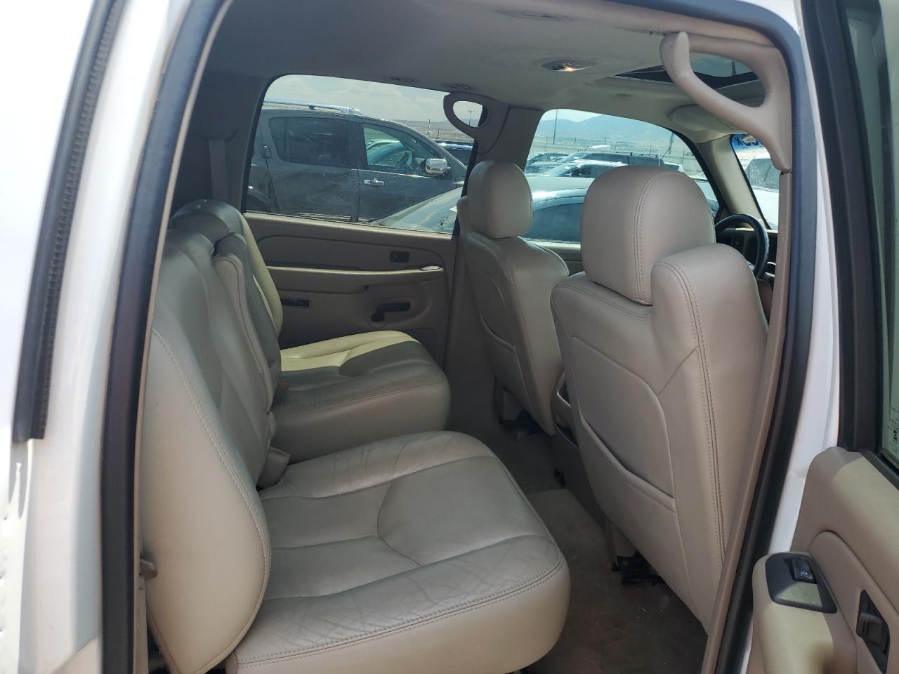 2004 Chevrolet Suburban K1500 VIN: 3GNFK16Z64G192680 Lot: 61757455