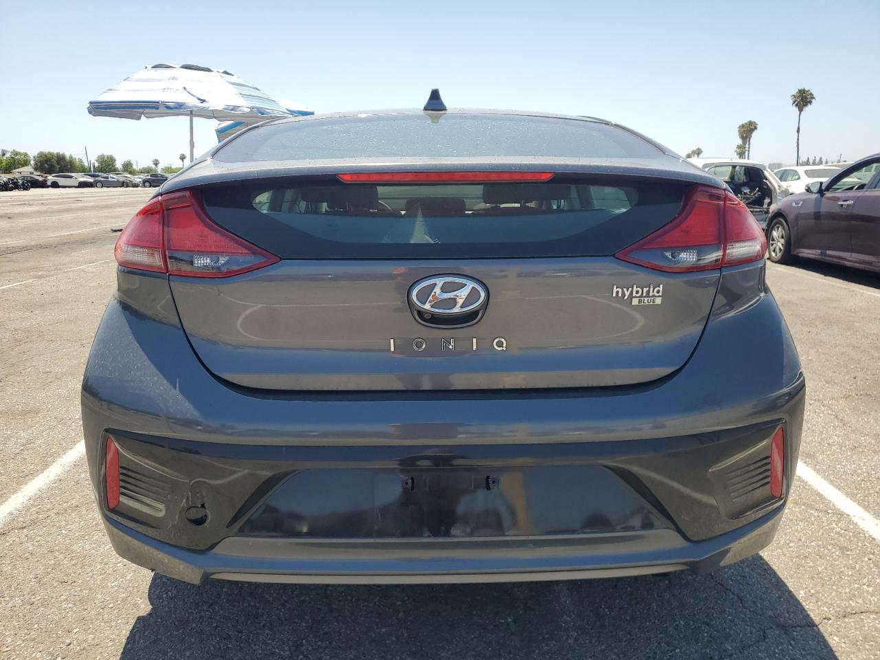 2018 Hyundai Ioniq Blue VIN: KMHC65LC2JU065761 Lot: 61293055