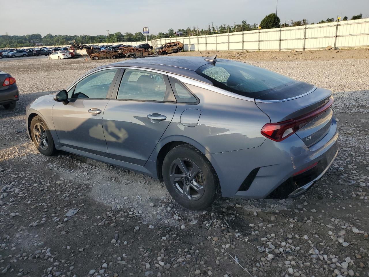 KIA K5 2023 VIN 5XXG14J24PG217224 фото 2