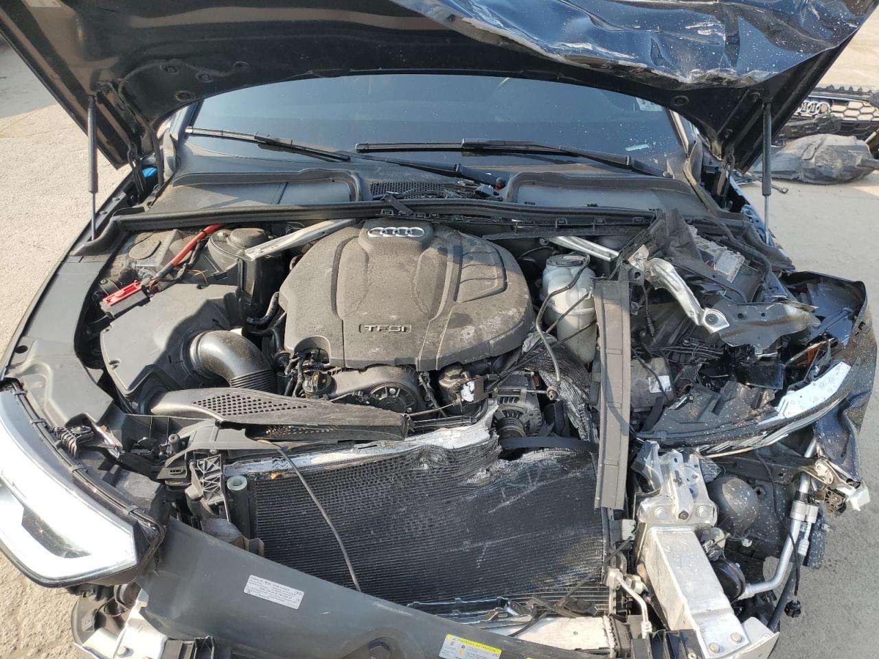 2020 Audi A4 Premium Plus VIN: WAUENAF4XLA052240 Lot: 60771515