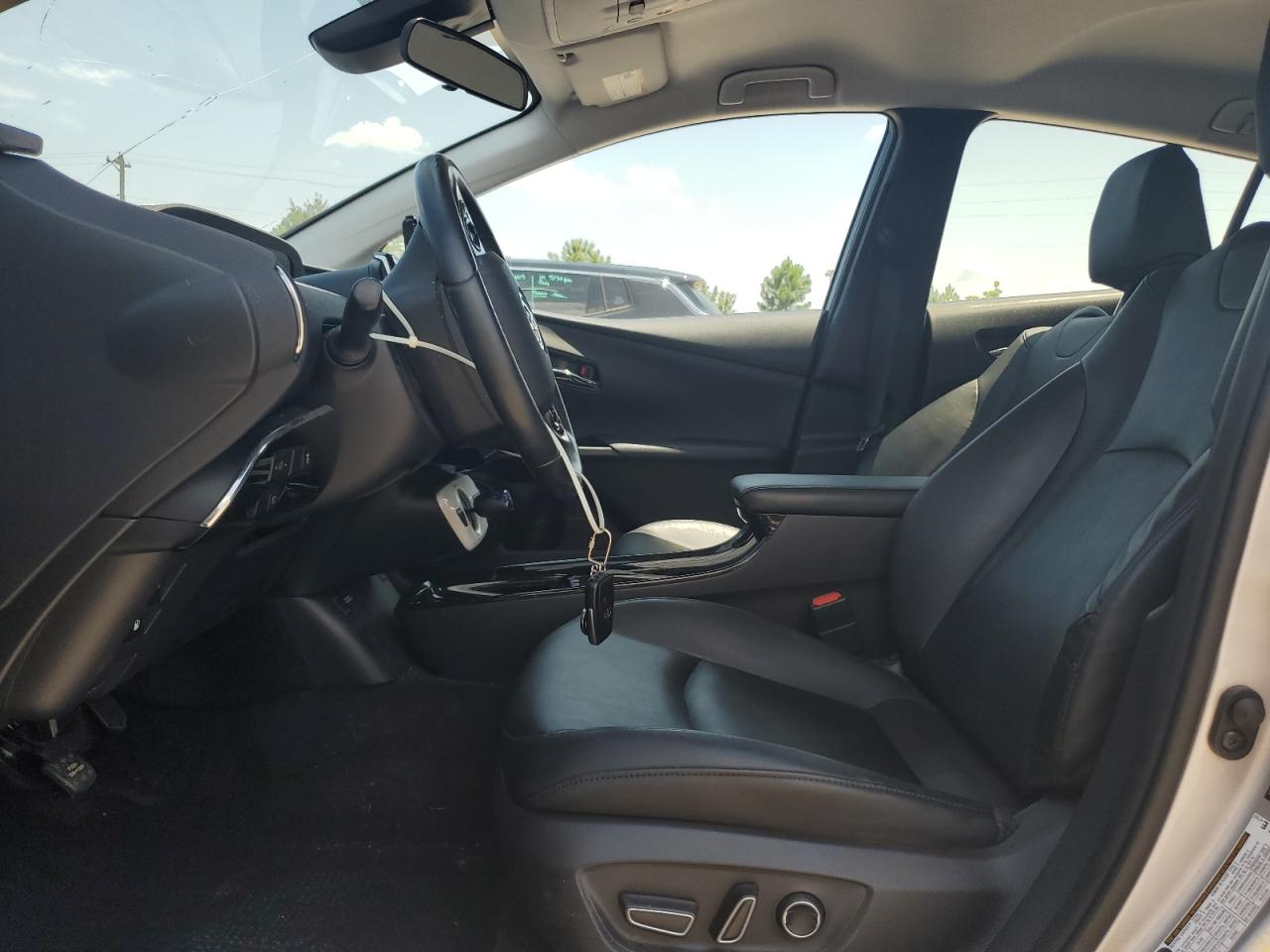 2018 Toyota Prius Prime VIN: JTDKARFP3J3081171 Lot: 61595995