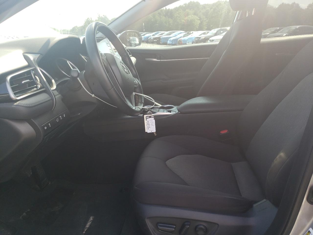 2022 Toyota Camry Le VIN: 4T1C11BK1NU055051 Lot: 61981405