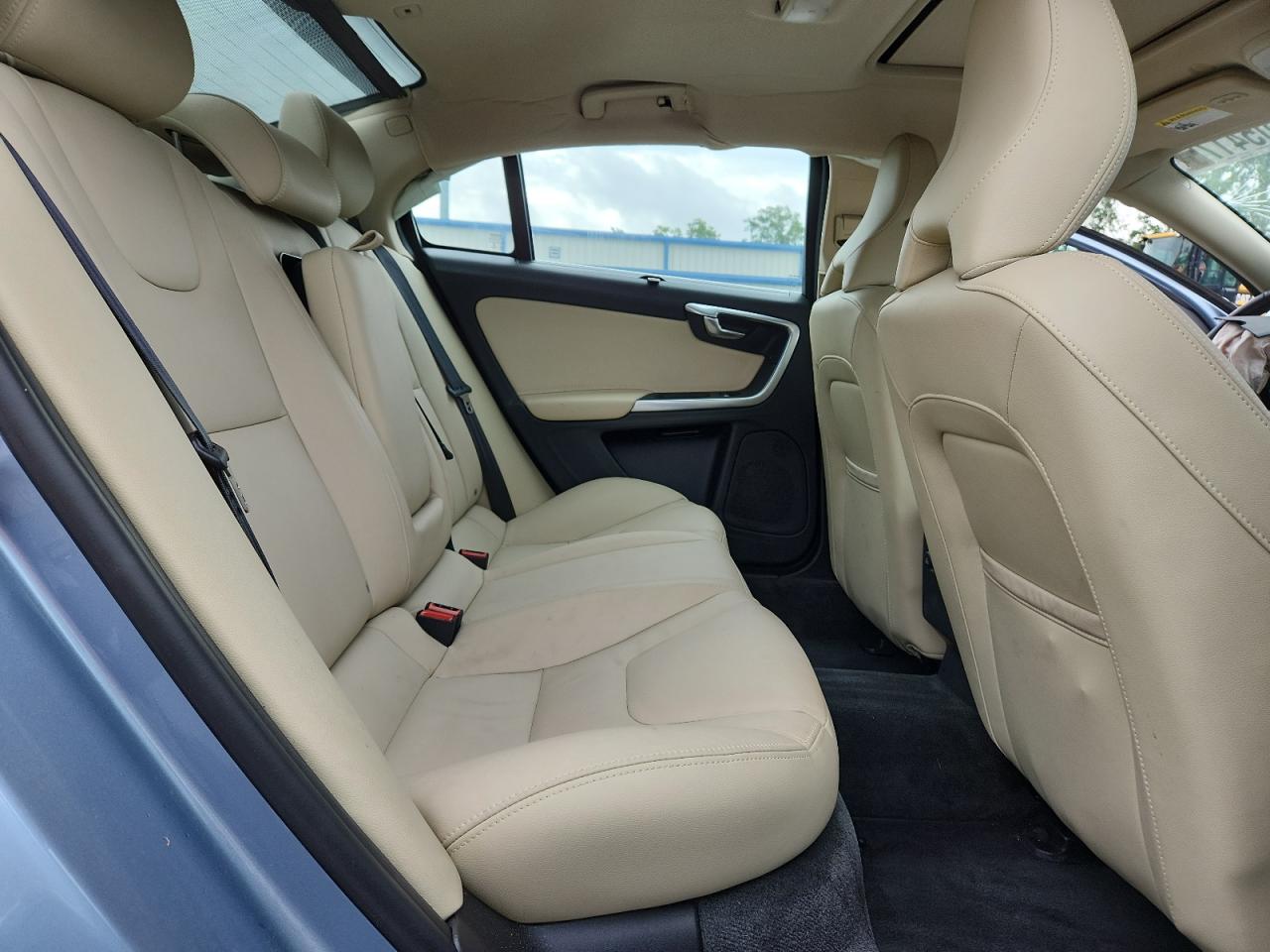 2017 Volvo S60 Premier VIN: LYV402HK6HB147960 Lot: 61054175