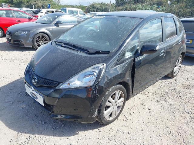 HONDA JAZZ ES + 2014