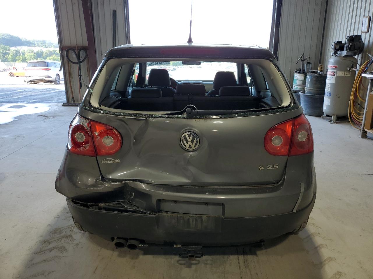 2009 Volkswagen Rabbit VIN: WVWAB71K19W140611 Lot: 62341455