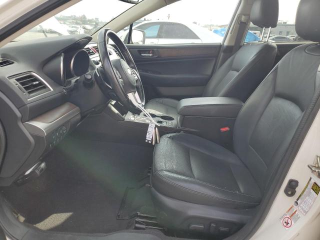  SUBARU OUTBACK 2016 Biały