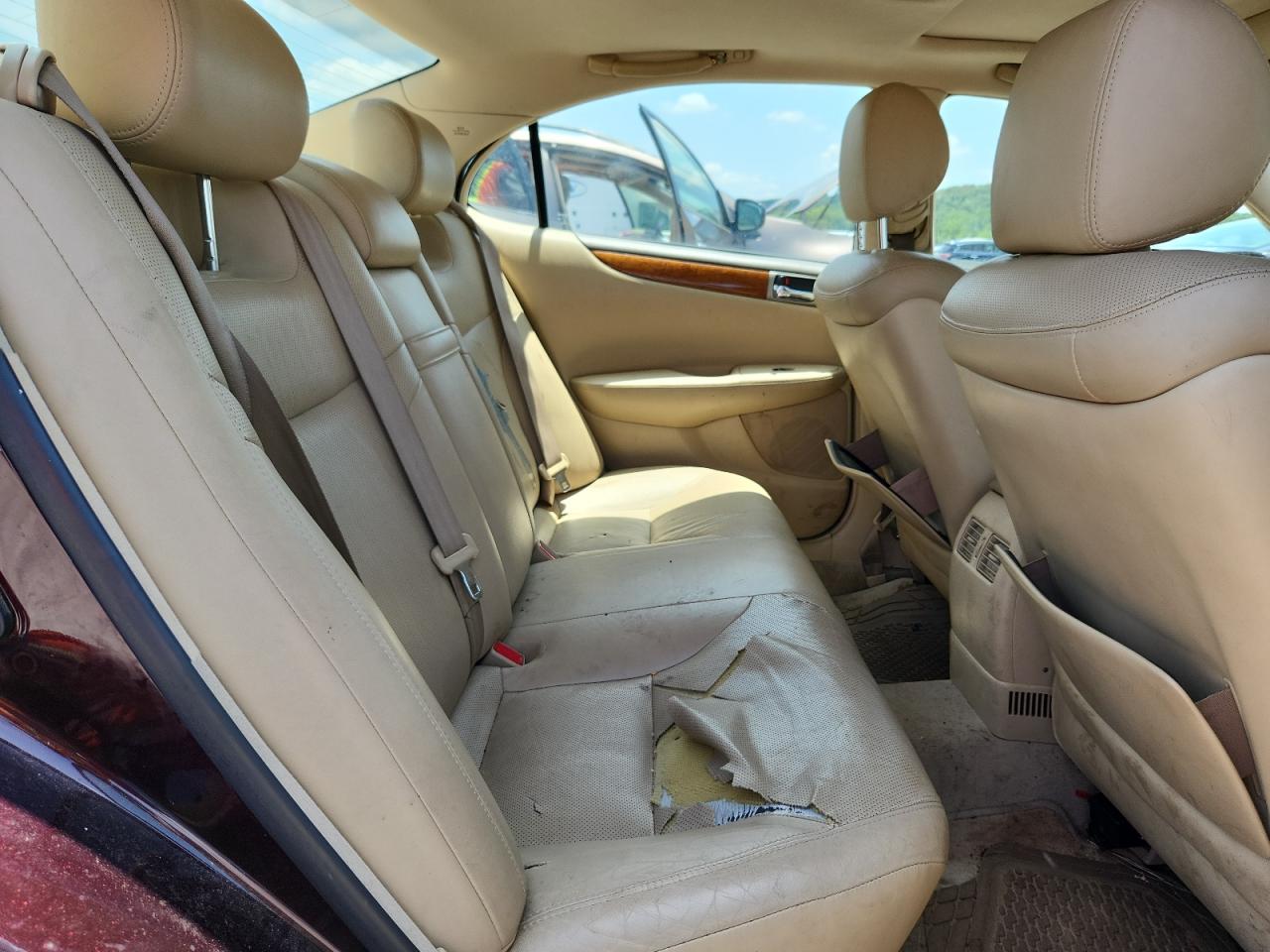 2005 Lexus Es 330 VIN: JTHBA30G055079263 Lot: 61261145