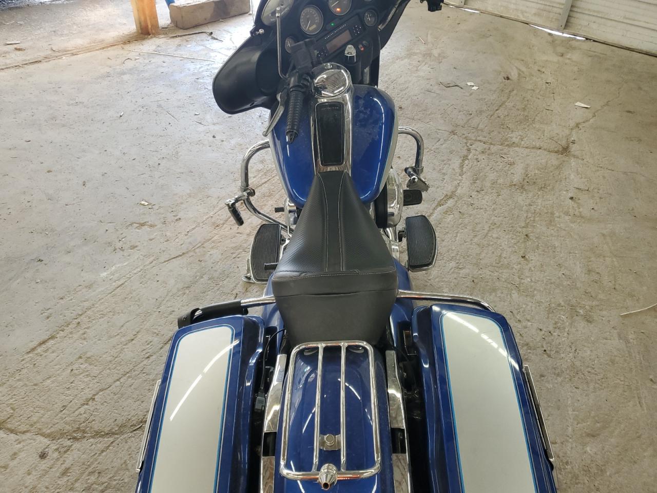 2010 Harley-Davidson Flhtc VIN: 1HD1FF416AB612054 Lot: 63004305